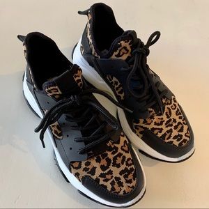 Steve Madden sneakers